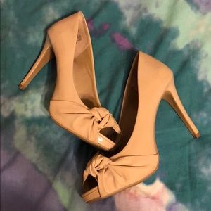Nude 4 inch heels